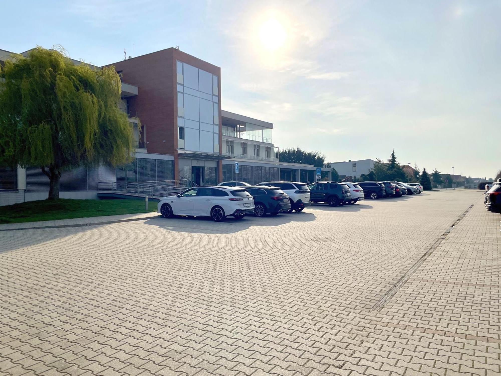 Hotel Ponteo - Activity Park Bratislava Exterior photo