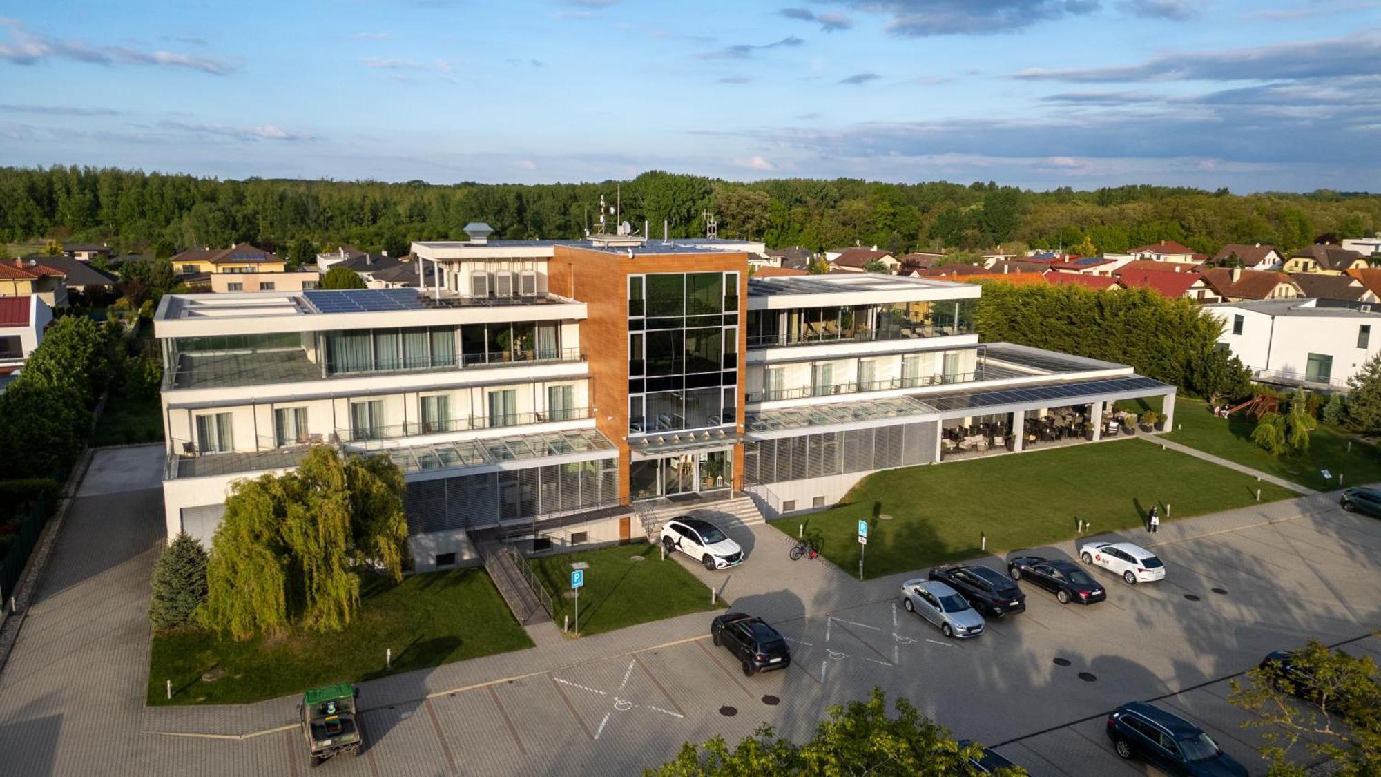 Hotel Ponteo - Activity Park Bratislava Exterior photo